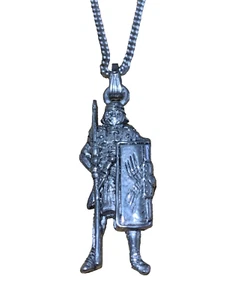 ROMAN SOLDIER SILVER PEWTER PENDANT WITH 18 INCH CHAIN WITH BLUE ORGANZA BAG - Picture 1 of 2