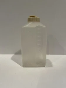Vtg Rubbermaid Servin Saver 2 Quart Drink Bottle Container Almond Flip Top Lid - Picture 1 of 5