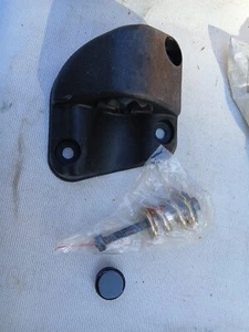 DORMAN MIRROR BRACKET #924-5105 - Picture 1 of 4