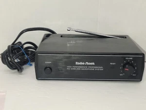 Realistic - Radio Shack FM Wireless Microphone System - 32-1229 60MHz - Picture 1 of 4