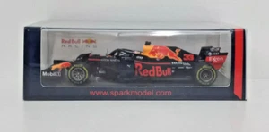 1:43 Spark Model Car F1 Red Bull Honda RB15 Verstappen USA GP 2019 Die Cast - Picture 1 of 8