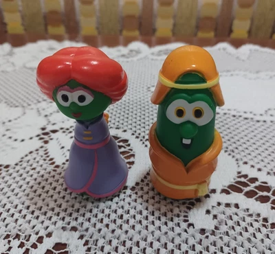 Figura Veggie Tales Arca de Noé Petunia Ruibarbo Naamah Esposa Larry Pepino Jamón Foto 1 de 4