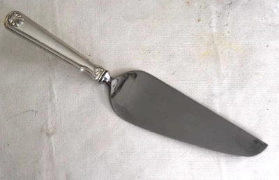 Tiffany & Co. Shell & Thread Pie Server Sterling Silver NO MONO - Image 1 of 4