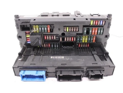 FUSE BOX 528i 535i 535i Gt 550i 550i Gt 640I 650i 740i 740il 750i 2012 973628 - Image 1 of 4
