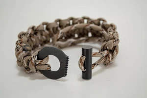 Fire Starter Bracelet Survival Adj. Camo Fish & Fire Paracord EZ Deploy - Picture 1 of 7