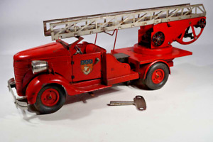 VEBE FRANCE - Blechspielzeug Feuerwehr Leiterwagen (Paris) - 40cm - Tinplate