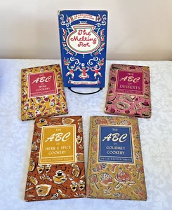 Lot of 5 Peter Pauper Cookbooks 1956 1957 1958 Desserts Herb Spice Wine Gourmet - Imagen 1 de 18
