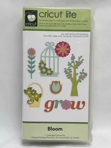 Cricut Lite Cartridge Bloom - 50 Images - 2000156 Flowers Garden Frames Complete - Picture 1 of 2