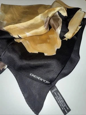 "Bufanda de seda negra floral Jones New York nueva sin etiquetas con detalles dorados blancos oliva 11""x58""" Foto 1 de 4