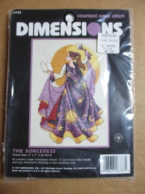 Dimensiones RARO 1997 La Hechicera Punto de Cruz Kit 5" x 7" Foto 1 de 3