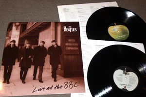 UK press 2LP The Beatles "Live At The BBC" 1994 Gatefold Apple MONO, EXC - Picture 1 of 5