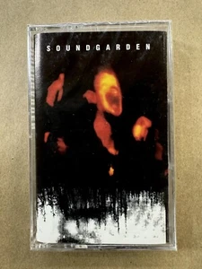 CASSETTE — SOUNDGARDEN : SUPERUNKNOWN - Picture 1 of 6