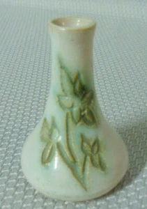 Malahide Miniature Art Pottery Weed Iris Vase - Picture 1 of 7