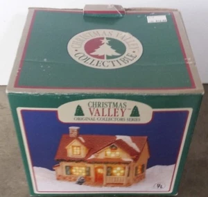 Christmas Valley Collectible Lighted House by Seasonal Specialties 1993 No Light - Picture 1 of 8