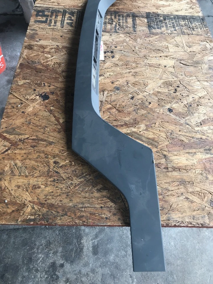 2004-2010 Bmw X3 Tailgate lift gate trunk lid trim panel OEM! 51137052452  — 第 1/1 张图片