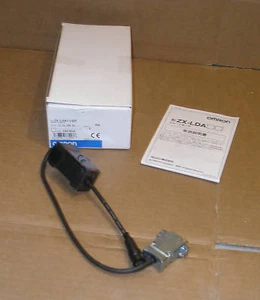 ZX-LDA11-U1 Omron Neu IN Karton Laser Sensor Schalter Verstärker ZXLDA11U1 - Picture 1 of 1