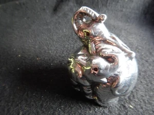 Vintage Arthur Court 2 Elephants trunks up paperweight silver aluminum - Picture 1 of 11