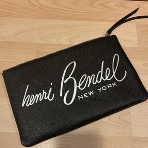 Henri Bendel Cosmetic Purse Bag Toiletry Pouch Clutch NEW RARE - Picture 1 of 10