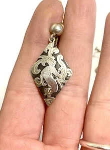 VTG MEXICO ARTISAN Sterling Silver MAYAN Screw Back EARRINGS - Picture 1 of 8