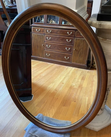 Henkel Harris Oval Mahogany Framed Mirror Style 154 Cover