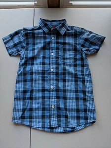 TOMMY HILFIGER BOYS BLUE PLAID PATTERN SHORT SLEEVE BUTTON-UP TOP (SIZE: 6) - Picture 1 of 12