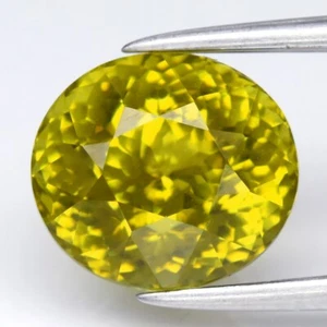 π 3.30ct VVS Oval Natural Greenish Yellow Grossular Garnet - Dazzling, Mali Gem - Picture 1 of 10