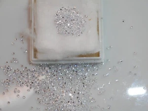 1.5mm round white cubic zirconia stones, 20 for 99p. - Picture 1 of 6