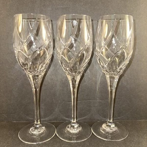 Set Of 3 Mikasa Olympus Wine Glasses Elegant Crystal Clear Swirl Cut Stemware - Picture 1 of 8