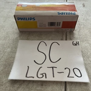 Phillips 3157CP Standard Miniature 3157 Turn Signal Light Bulb- *ONE BULB* - Picture 1 of 3