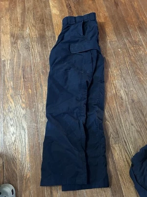 Pantalones tácticos usados 5,11 34x32 Foto 1 de 3