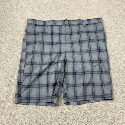 Shorts chino reto de golfe Izod masculino tamanho 40 multicolorido xadrez mistura de poliéster - Imagem 1 de 4
