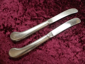 PAUL REVERE 2 Hollow Pistol Grip Dinner Knives Oneida Community Stainless USA - Picture 1 of 5