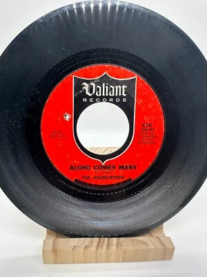 THE ASSOCIATION Along Comes Mary / Your Own Love VALIANT 741 45 7" VINYL RECORD - Image 1 of 2