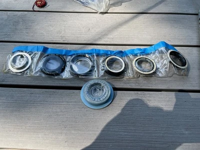 Campagnolo RECORD 1" Hiddenset Internal Headset HS01-REHI NOS Excellent - Image 1 of 4