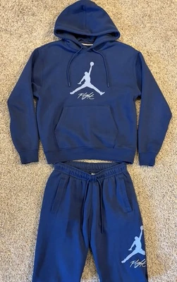 Conjunto de suéter con capucha y pantalones deportivos Jordan Brand Flight para hombre talla S usado Foto 1 de 4