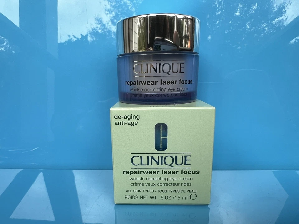 Crema de ojos correctora de arrugas Clinique Repairwear Laser Focus - 15 ml / 0,5 oz  Foto 1 de 4