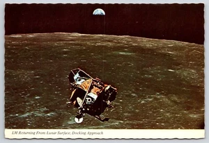 Módulo lunar de aterrizaje lunar Apolo 11 acoplamiento aproximación vista postal UNP 4x6 - Imagen 1 de 2