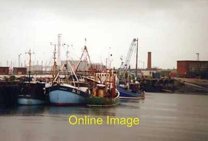 Ship Photo - Grimsby Trawler BA329 Stephanie Jane Fleetwood c1990 - Picture 1 of 1