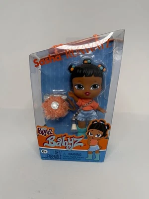 Новый! Модная кукла Bratz Babyz Runwayz SASHA 5,5 дюйма - Изображение 1 из 4