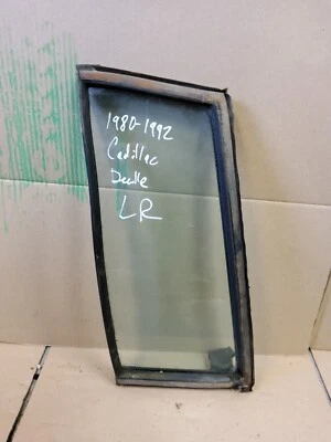 1980 - 1992 凯迪拉克 Fleetwood Deville Brougham 发球杆左通风窗玻璃原始设备制造商 — 第 1/2 张图片