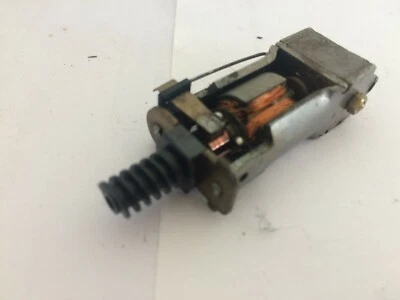 HORNBY X04 LATER ELECTRIC MOTOR with BLACK NYLON WORM XO4 tested oiled . - Image 1 of 3