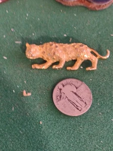 Broche prendedor vintage Gerry's Jaguar guepardo leopardo gato grande tono dorado pantera raro - Imagen 1 de 2