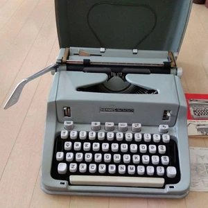 Máquina de escribir vintage Hermes 3000 de Paillard hecha en Suiza años 50 retro funcionando - Imagen 1 de 15