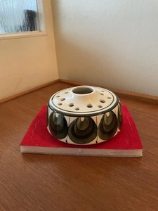 VINTAGE JERSEY POTTERY GREEN AND WHITE DECORATIVE CERAMIC ROSE POSY BOWL - Picture 1 of 10