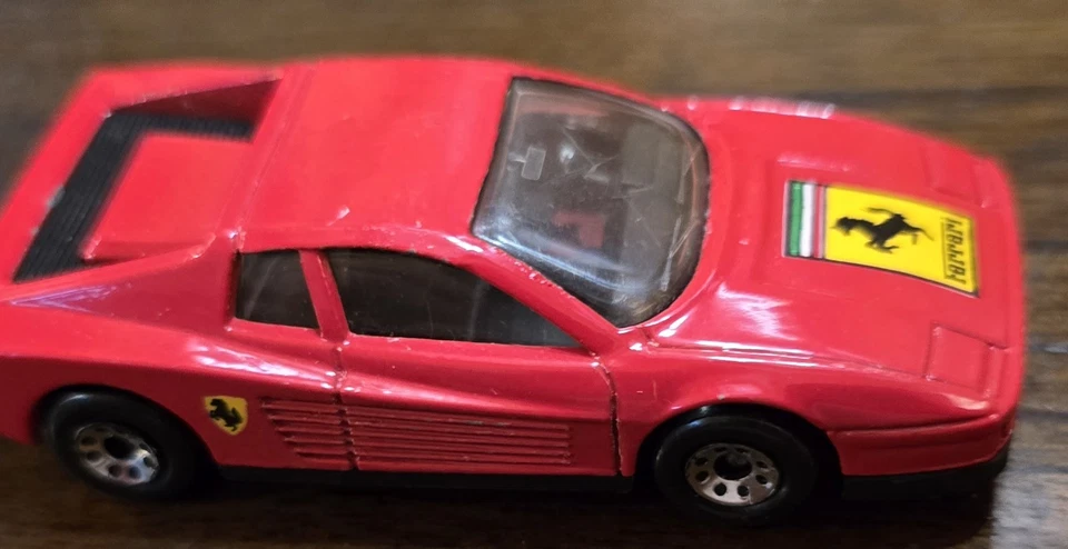 1986 Matchbox 3" Ferrari Testarossa vermelha 1:64 / 1:59 brinquedo fundido carro solto Macau - Imagem 1 de 4
