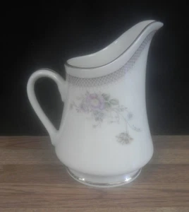 Mikasa Grande Ivory ROSE GARDEN Creamer ...EXCELLENT....GOLD TRIM CREAMER - Picture 1 of 5