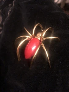 Spider Brooch Pin Gold Tone  Jewelry  WWII - mid Century Modern Arachnid Bug - Picture 1 of 24