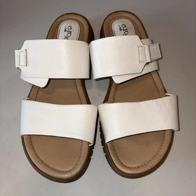 Euro Soft By Sofft Women's Size 9W Sandals, Croc Embossed Leather White Buckle - Image 1 of 4