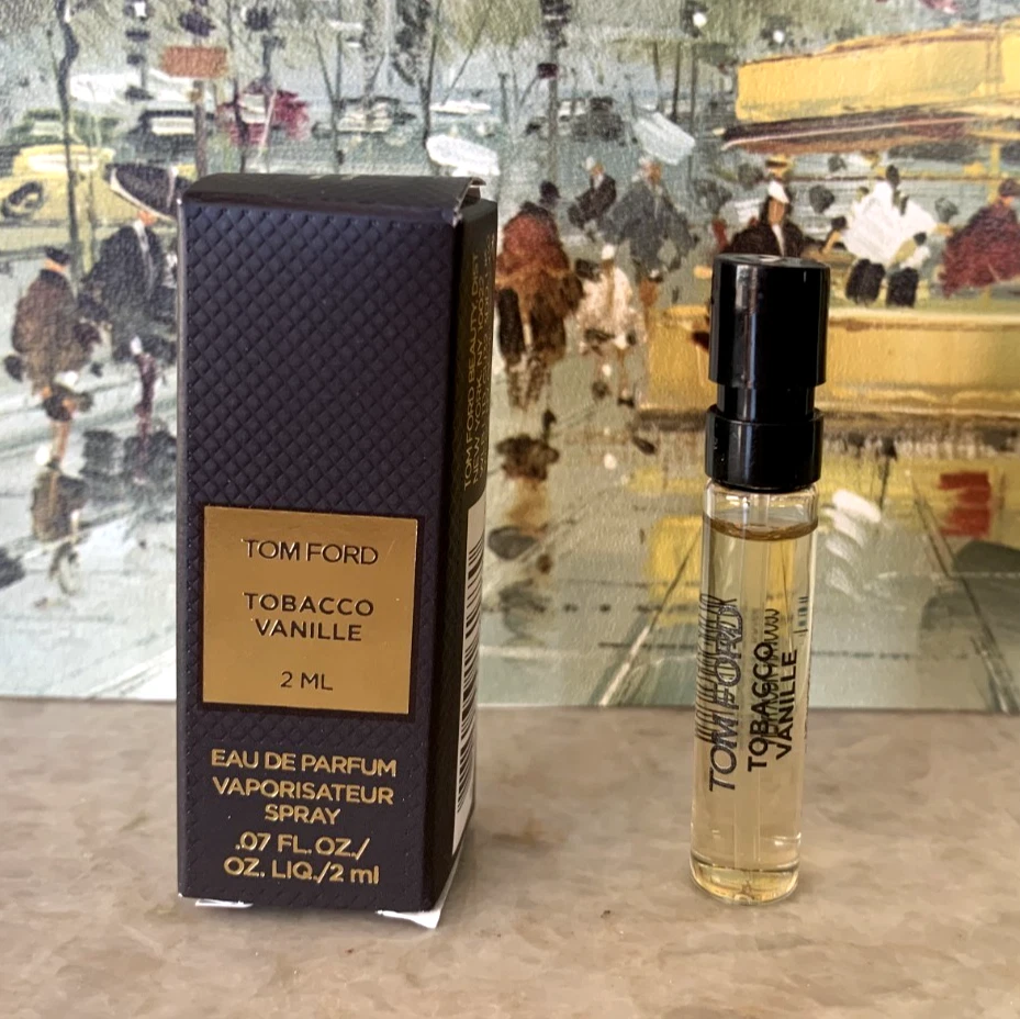 Frasco en aerosol del fabricante Tobacco Vanille Tom Ford EDP 2 ml / 0,07 fl oz perfume Foto 1 de 1
