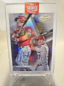 1/1 - Mike Trout 2019 Topps GOLD Archives Signature Series #6 ENCASED  - Picture 1 of 3
